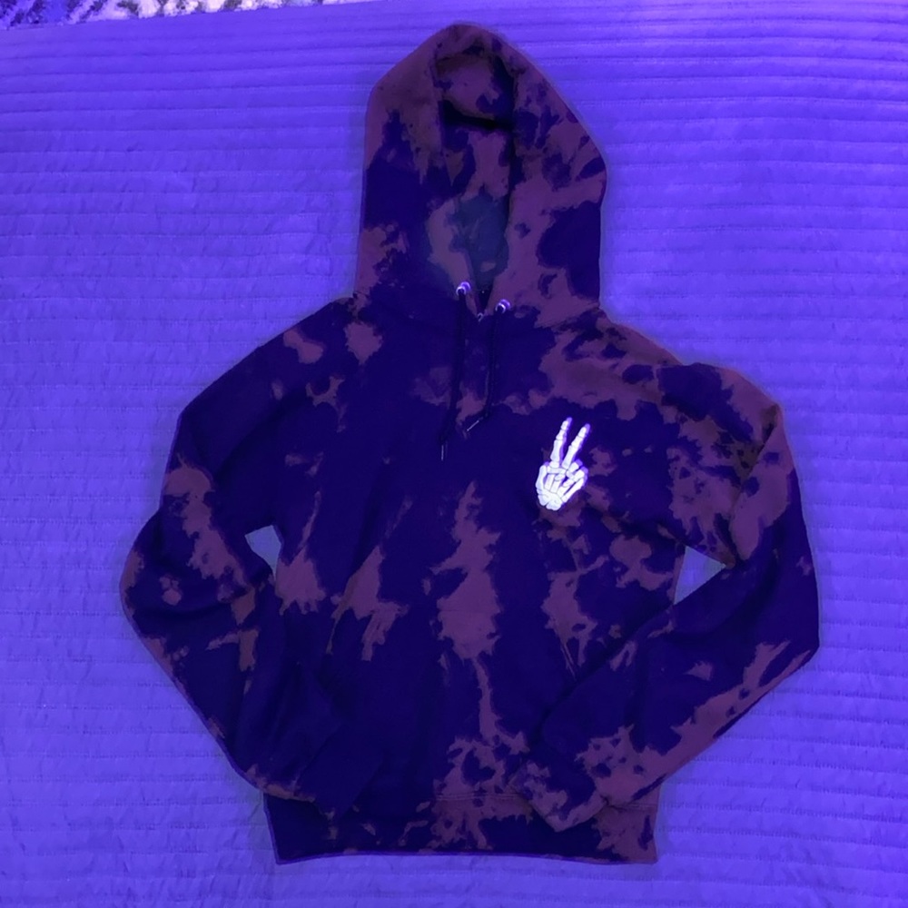 Tie-dye sweatshirt with skeleton hand- smoke free house - worn but not damaged